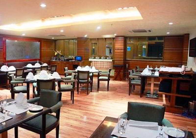 Comfort Inn Gsk Amritszár Kültér fotó