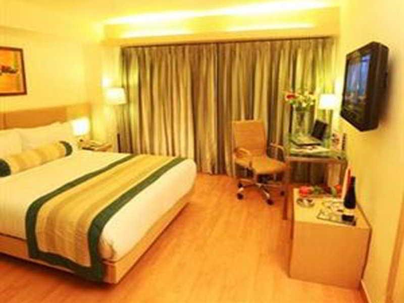 Comfort Inn Gsk Amritszár Kültér fotó